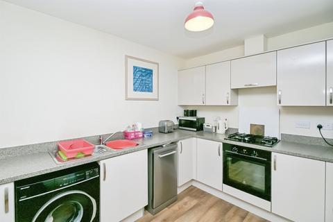 4 bedroom terraced house for sale, Cilgant Y Lein, Pyle, BRIDGEND