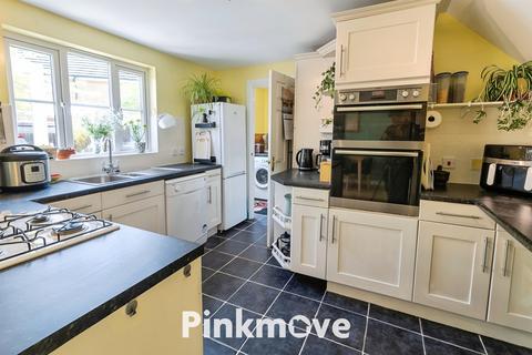 4 bedroom detached house for sale, Snowdrop Lane, Newport NP10