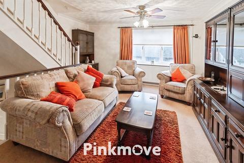 2 bedroom townhouse for sale, Tom Mann Close, Newport NP19
