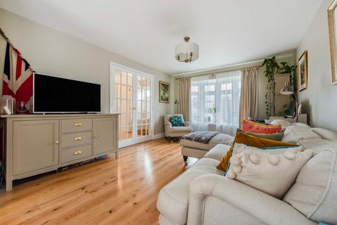 4 bedroom property for sale, Stavely Gardens, Chichester, PO19