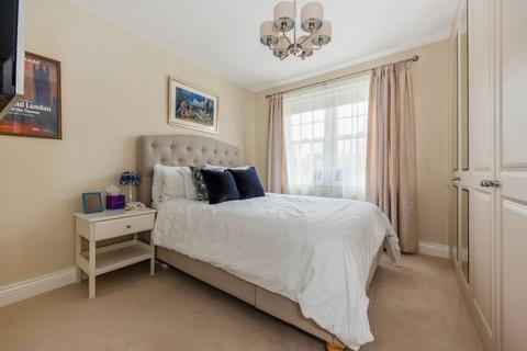 4 bedroom property for sale, Stavely Gardens, Chichester, PO19