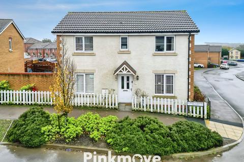 3 bedroom detached house for sale, Cwrt Celyn, Cwmbran NP44