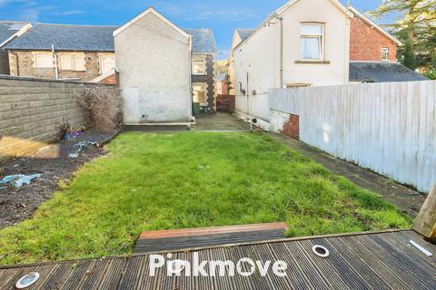 3 bedroom end of terrace house for sale, High Street, Newport NP11