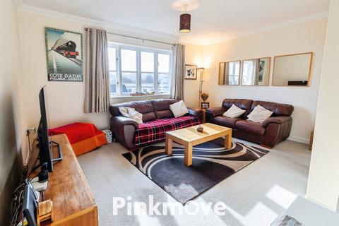 2 bedroom flat for sale, Gold Tops, NEWPORT NP20