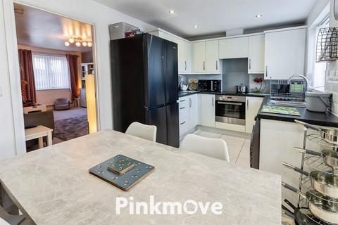 3 bedroom semi-detached house for sale, Heol Senni, Newport NP20