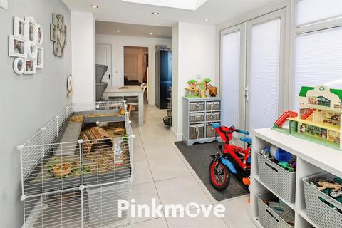 3 bedroom semi-detached house for sale, Heol Senni, Newport NP20