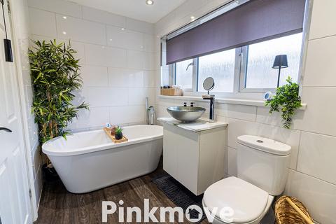 3 bedroom terraced house for sale, Sycamore Crescent, Newport NP11
