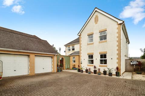 undefined, Cwrt St. Cyres, Penarth