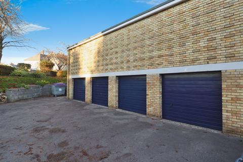 2 bedroom flat for sale, Beach Road, Penarth