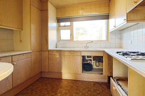 2 bedroom flat for sale, Beach Road, Penarth