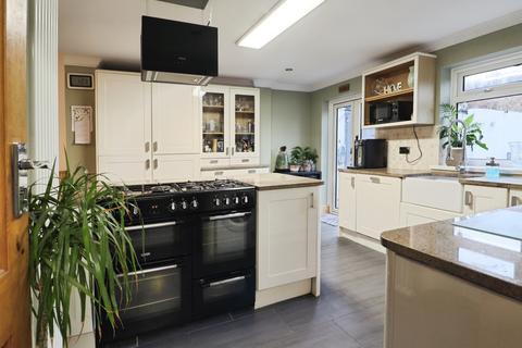 4 bedroom semi-detached house for sale, Highlands, Rumney, Cardiff
