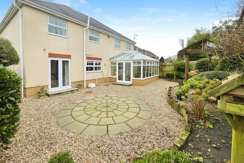 undefined, Clos Ffawydden, Ystradowen, Cowbridge