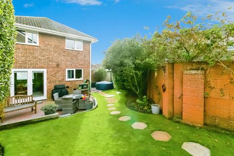Harding Close, Boverton, Llantwit Major