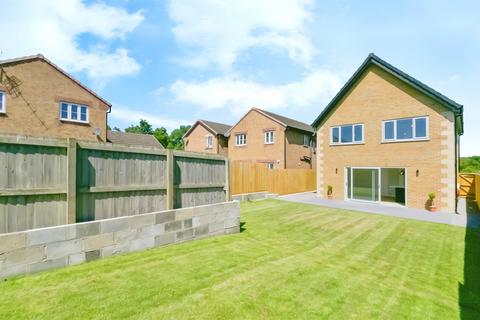 4 bedroom detached house for sale, Cedar Road, St. Athan, Barry