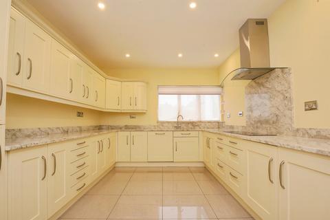 4 bedroom detached bungalow for sale, Castle Hill, Llanblethian, Cowbridge