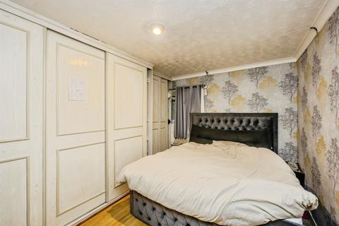 5 bedroom terraced house for sale, Kinley Street, St. Thomas, Swansea