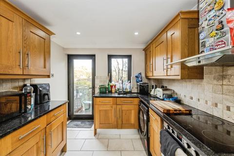 Ffordd Taliesin, Killay, Swansea