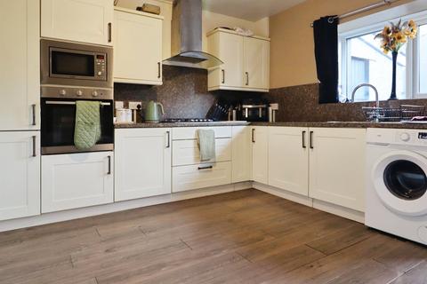 3 bedroom end of terrace house for sale, Mill Street, Tonyrefail, Porth