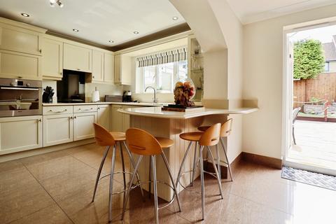 4 bedroom character property for sale, Graig Y Mynydd, Tonyrefail, Porth