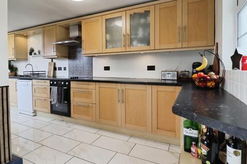Heol Miles, Talbot Green, Pontyclun