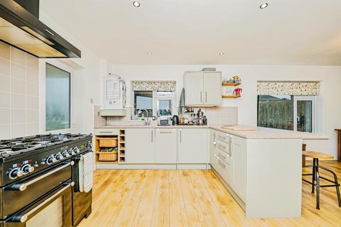3 bedroom end of terrace house for sale, Willow Road, Llanharry, Pontyclun