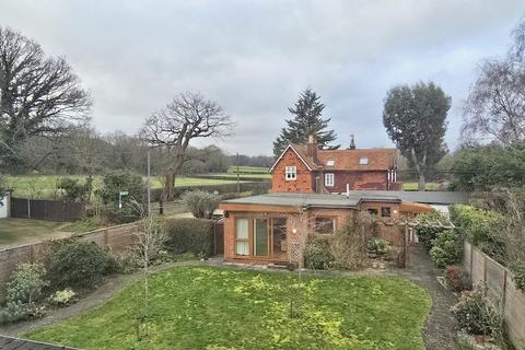 4 bedroom detached house for sale, Albury Drive, Pinner