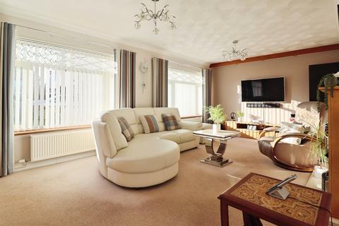 4 bedroom detached house for sale, Penywaun, Efail Isaf, Pontypridd