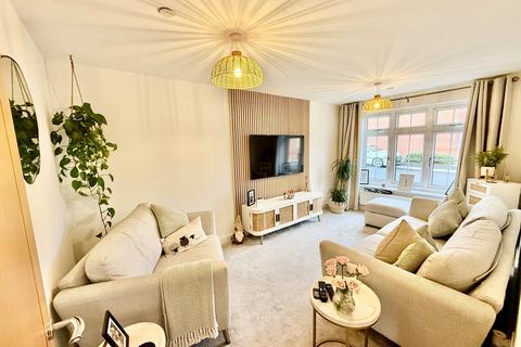 3 bedroom detached house for sale, Comin Y Coed, Tonyrefail, Porth