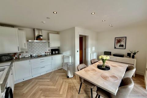 3 bedroom detached house for sale, Comin Y Coed, Tonyrefail, Porth