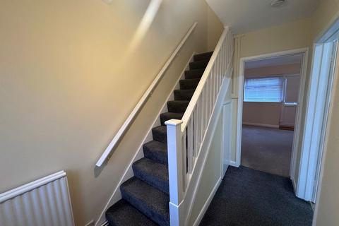 3 bedroom house to rent, Shortlands, Harlington, Hayes