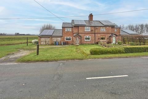 4 bedroom semi-detached house for sale, Liverpool Road, Ormskirk L39