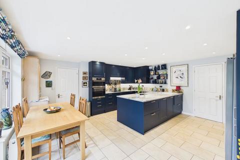 undefined, Hunter Rise, Pershore