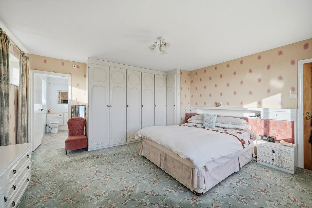 Principal bedroom