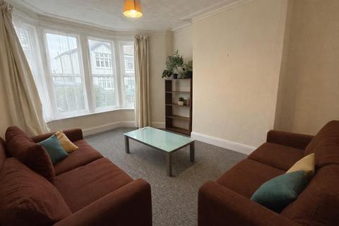 5 bedroom terraced house to rent, Beverley Road, Bristol