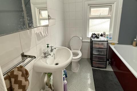 5 bedroom terraced house to rent, Beverley Road, Bristol