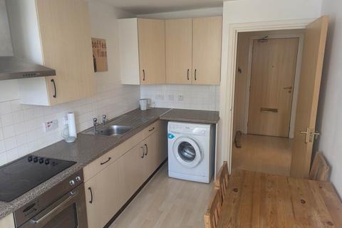 2 bedroom flat to rent, 2G Brown Street , ,