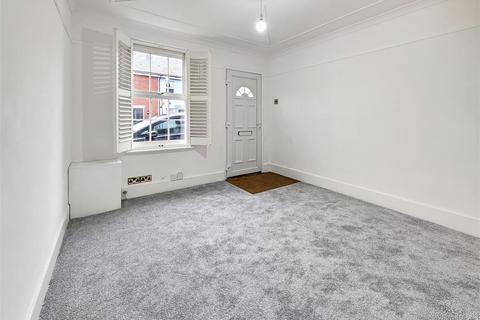 2 bedroom terraced house to rent, Port Lane, Colchester