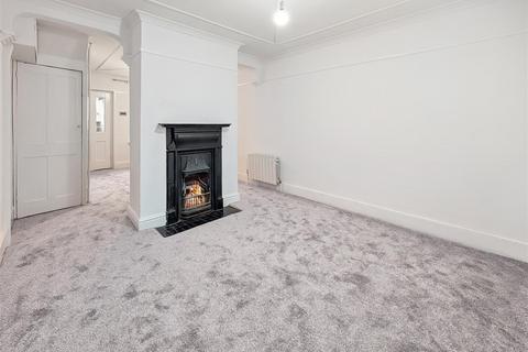 2 bedroom terraced house to rent, Port Lane, Colchester