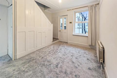 2 bedroom terraced house to rent, Port Lane, Colchester