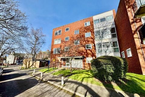 Arden Place, High Town, Luton, Bedfordshire, LU2 7YE