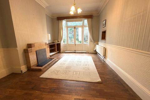 4 bedroom semi-detached house for sale, Dallow, Luton LU1