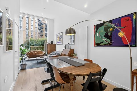 undefined, Rope Terrace, London, E16