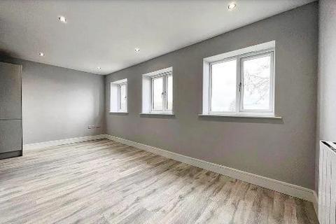 1 bedroom flat to rent, Church Street, Slough, Slough, Berkshire, SL1 1XW