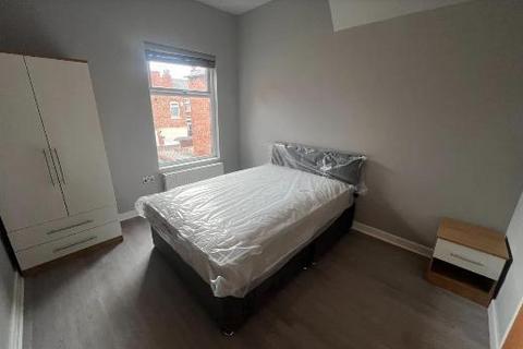 1 bedroom flat to rent, High Street, Slough, Slough, Berkshire, SL1 1EL