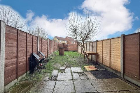 2 bedroom terraced house for sale, Chalkdown, Bushmead, Luton, Bedfordshire, LU2 7FH