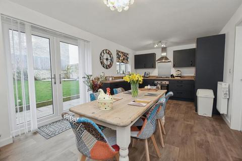 4 bedroom detached house for sale, Waterfall Gardens, Clitheroe, BB7 2SE