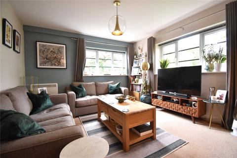 2 bedroom apartment for sale, Wallis Square, Farnborough, Hampshire, GU14