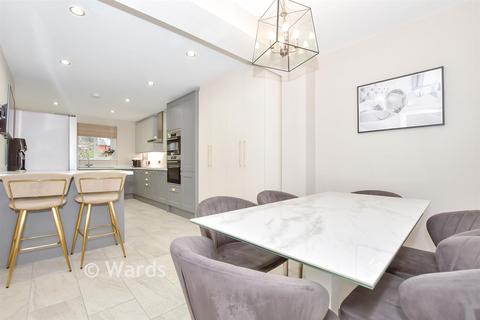 3 bedroom semi-detached house for sale, Anglesey Avenue, Maidstone ME15