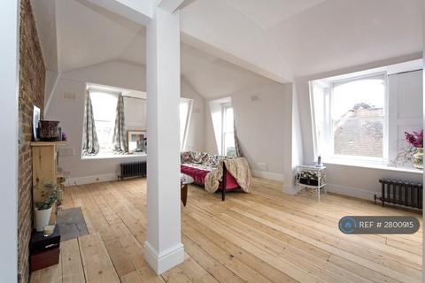 1 bedroom flat to rent, Mare Street, London, E8