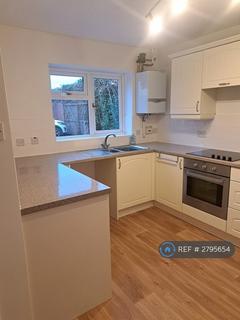 3 bedroom end of terrace house to rent, Rosehip Court, Cheltenham, GL51